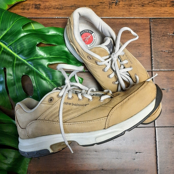 new balance sneakers bananas